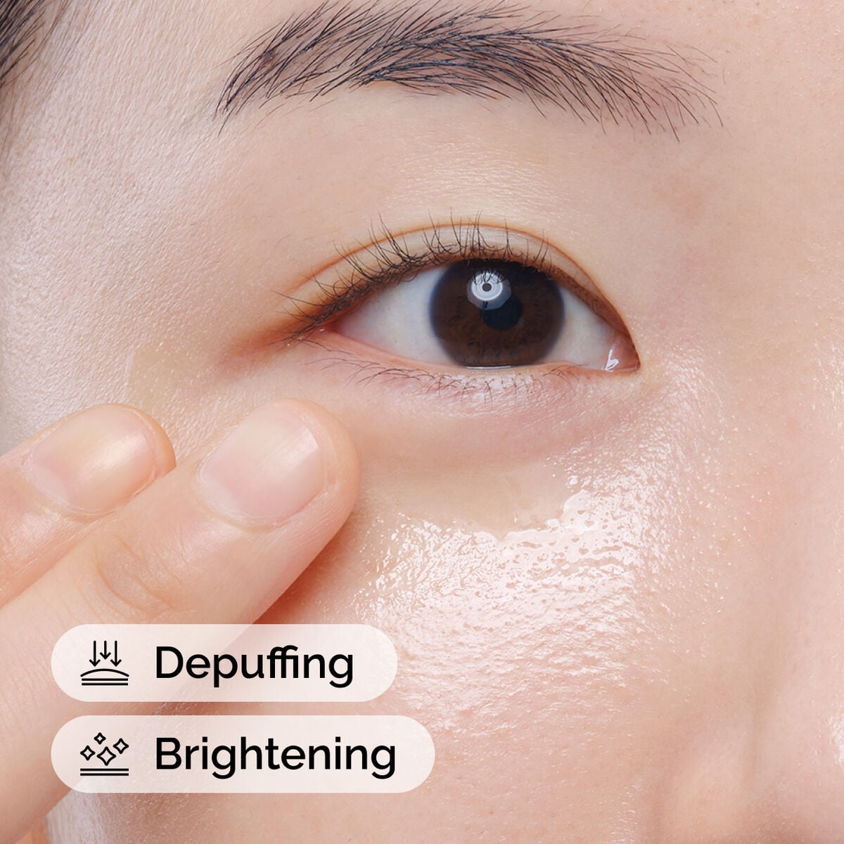 caffeine-solution-5-egcg-eye-serum-w5 ord-caffeine-solution-egcg-model-application-with-benefits.jpg